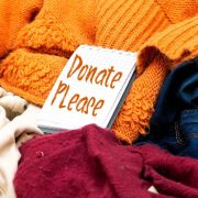 Warm Bihar: वार्म बिहार के इस अभियान में गरीब परिवारों को कंबल और गर्म कपड़े देकर बने उनका सहारा